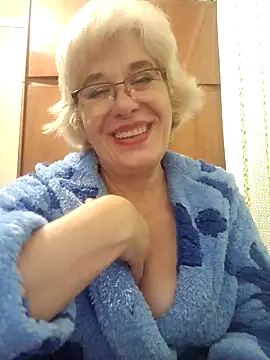 52MiaLove02 from StripChat is Freechat
