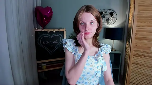 madelaineses - Madelaineses's free webcam