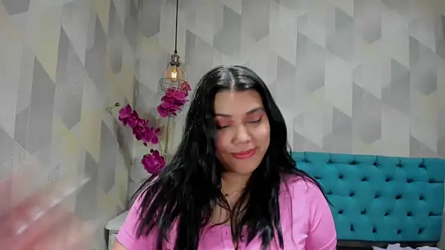 lindabrees - LindaBreeS's free webcam - UK Sex Cams