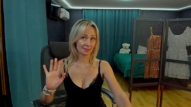 Julia_Cherry_