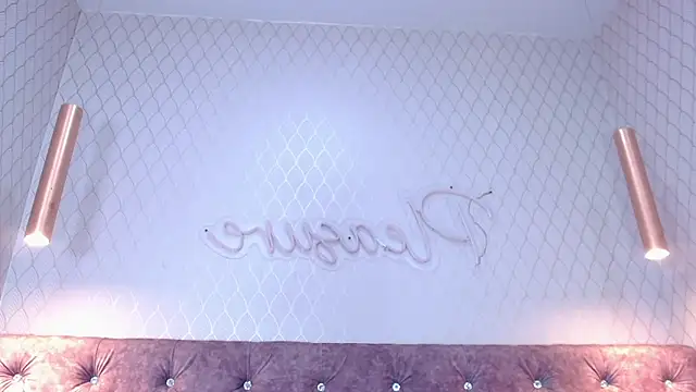 nahomifiresex - NahomiFireSex's free webcam - UK Sex Cams