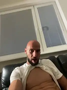  Tu_ho_mie chat room