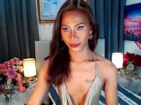 Tarah_Ebony