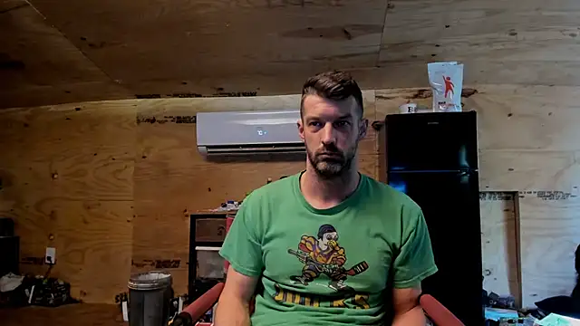 kenny_kyle (Ask my age) - naked 5 mins