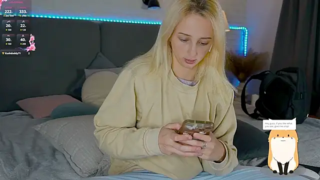 Selena_Lily