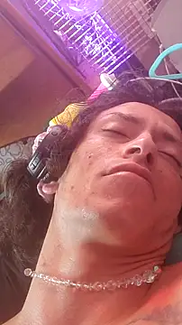 gurlnips