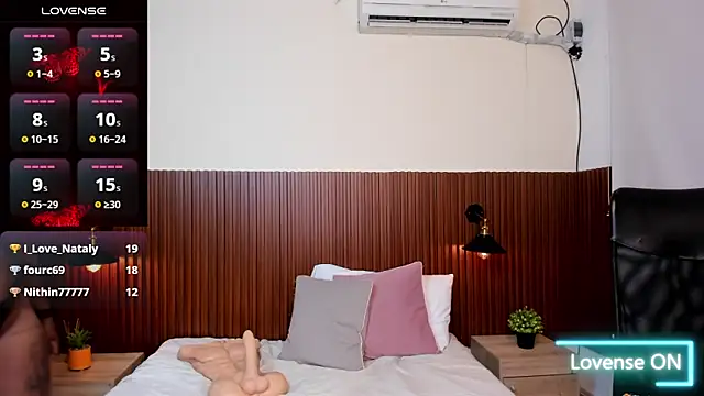 chanel_brunette