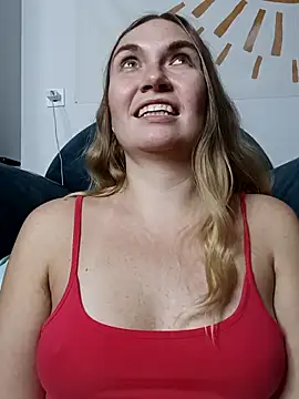 KisaVixen on StripChat