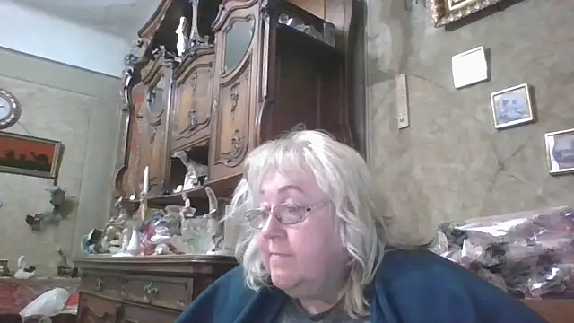 Lala-Love56 on StripChat