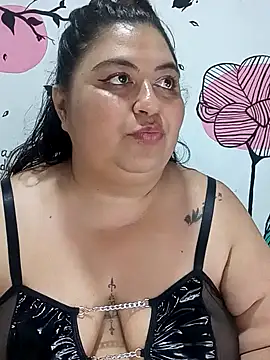 curvy_diva_