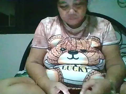 pinay_wild_mature