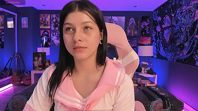 lanakyutt - LanaKyutt's free webcam - UK Sex Cams