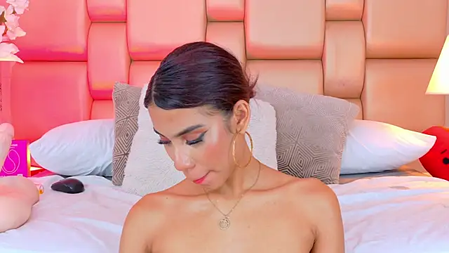 BellaHarper1