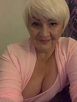 Laura_Millf