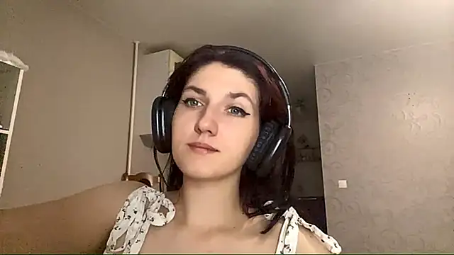 LyndaLewi
