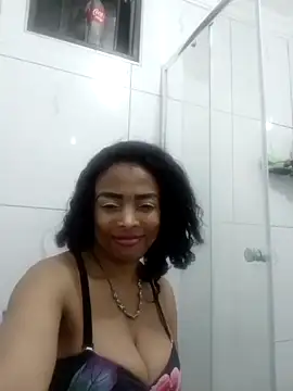 sexymoansxx - SEXYMOANSXX's free webcam - UK Sex Cams
