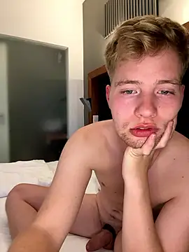 CDLukeLucy420