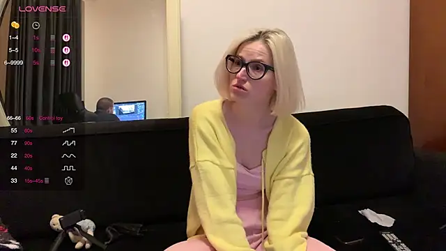 sexy_sweets - Sexy_Sweets's free webcam - UK Sex Cams