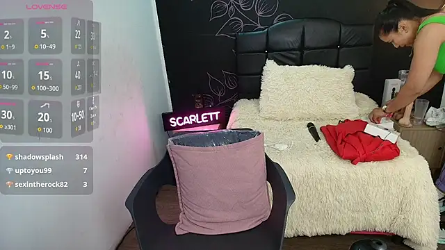 ScarleetJhonson_