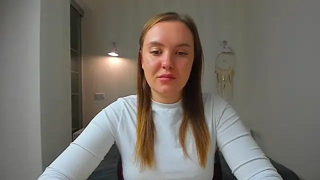emmanorman - EmmaNorman's free webcam - UK Sex Cams