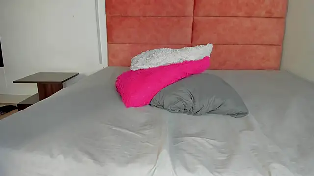 Hanna_lens