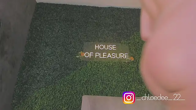 chloe_d