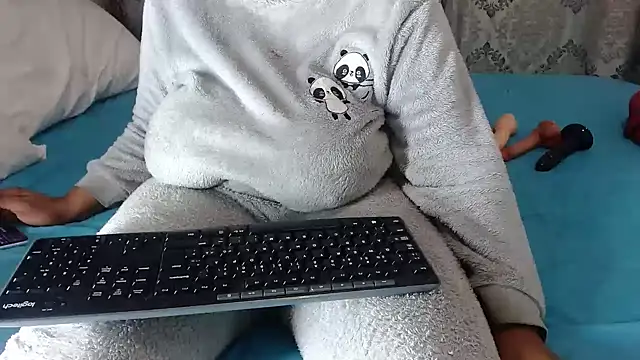 BUSTYBOOBSXXXX