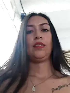 Mature_juliana1