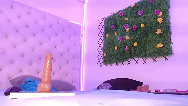 ivone_rose_ - Ivone_Rose_'s free webcam