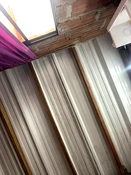 rakel37 - RAKEL37's free webcam - UK Sex Cams