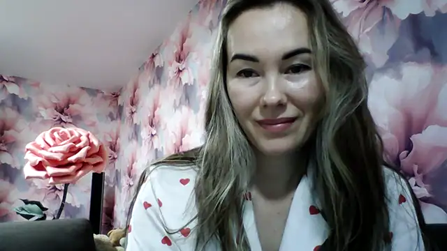 sovaee - Sovaee's free webcam - UK Sex Cams
