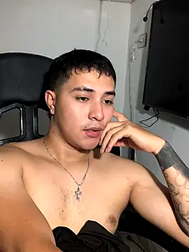 loki32men - Loki32men's free webcam