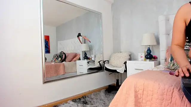 Yara_Bliss_