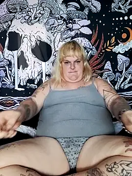 curvy420queen