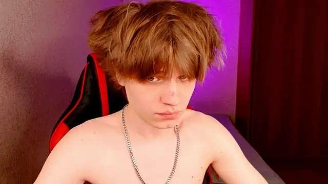 jeffreyue (M young) - shave my bush and cumshow