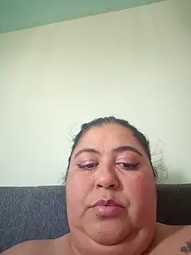 curvy_diva_
