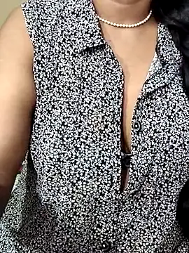 Hotty_Kavita