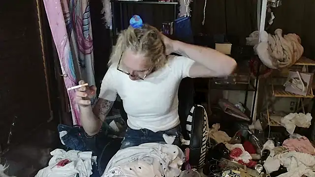 ombeline1 - Ombeline1's free webcam - UK Sex Cams