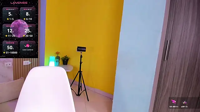 Megan_blue7