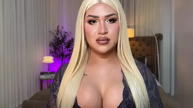 Your_Majesty_Tyra