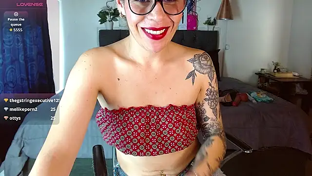 mia_velvet1