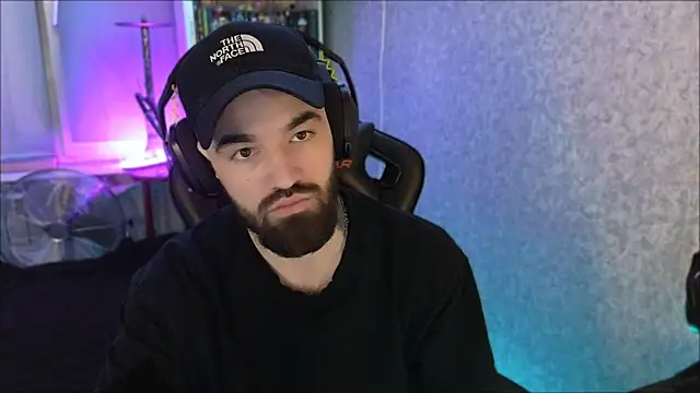 Nik_Sharo
