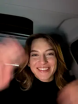-AngelAri-
