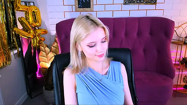 LeonaStane