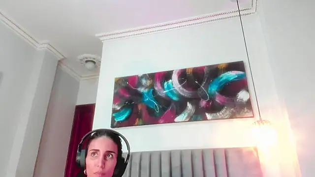 Nina_Cavaali