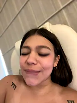alyshanon18 (F young) - SQUIRT💦