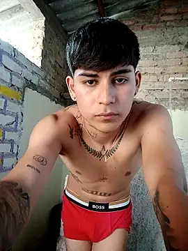 Lukas_strong