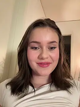 MaribelRiver from StripChat is Freechat