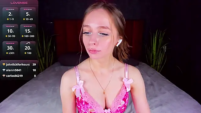 Amy_Waynee