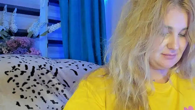 coraswon - CoraSwon's free webcam - UK Sex Cams